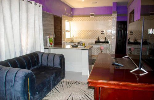 Central Apartment | Kalebalika Meanwood KKIA apartments
