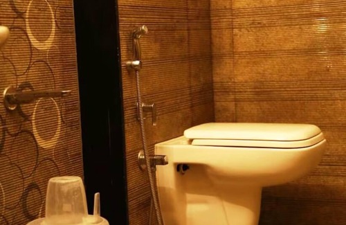 Yadiyur Hotel | Kalinga Tavern Residency