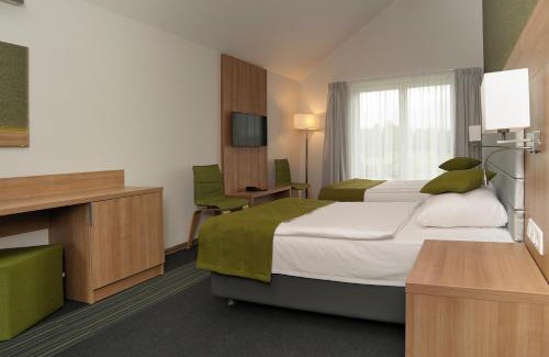 gmina Skape Resort | Kalinowe Pola Golf Village
