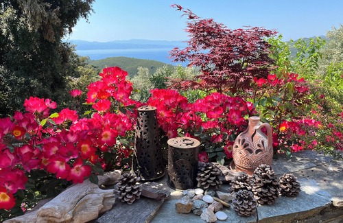 Kali Vrysi House | Kalivi Elena, a traditional, restored stone house in Platanias, Pelion.