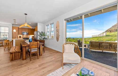 Makaha Valley House | Kalo Homes - Moana Beach Cottage