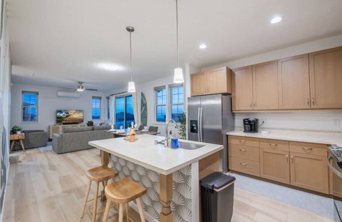 Makaha Valley House | Kalo Homes ~ Sunset Retreat