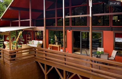Volcano Cabin | Kamaka Cabin -A rainforest retreat near Natl. Park