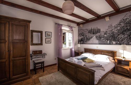 Lovorno House | Kameni Dvori - Family Holiday Villa near Dubrovnik