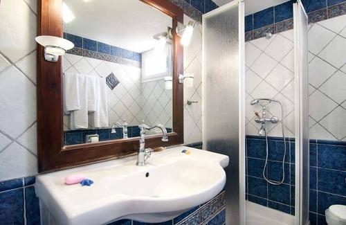 Frourion Hotel | Kanakis Apartments