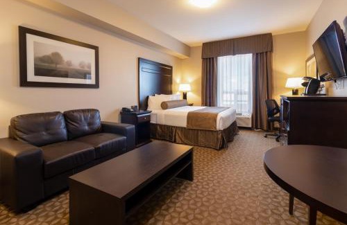 Whitecourt Hotel | Kanata Whitecourt