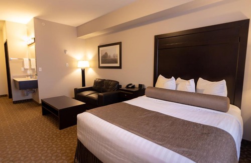 Whitecourt Hotel | Kanata Whitecourt
