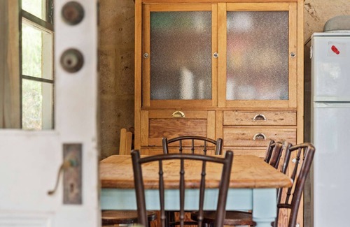 Dawesville House | Kangaroo Cottage – Beachside Escape in Dawesville