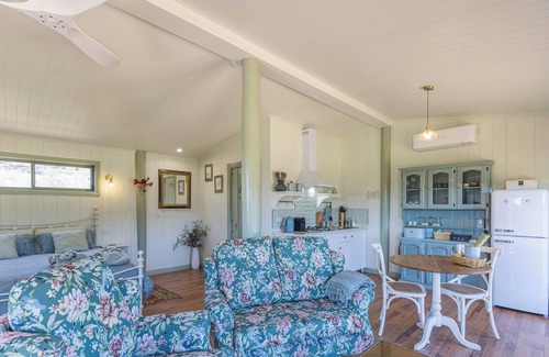 Taradale Cottage | Kangaroo Creek Cottage