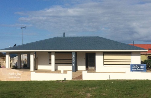 Kingscote Apartment | Kangaroo Island Salt Air Apartment 2