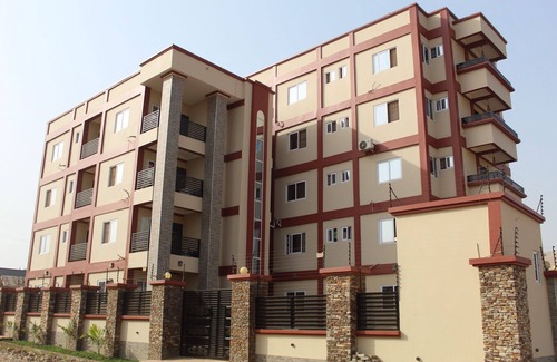 Labadi Apartment | Kans Krib