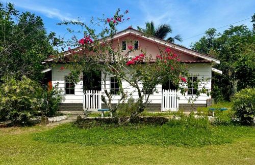 Kampung Kedawang House | Kapal Terbang Guest House Langkawi