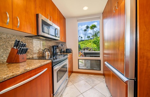 Napili Condo | Kapalua Bay Villas Gold Oceanfront 1 Bedroom