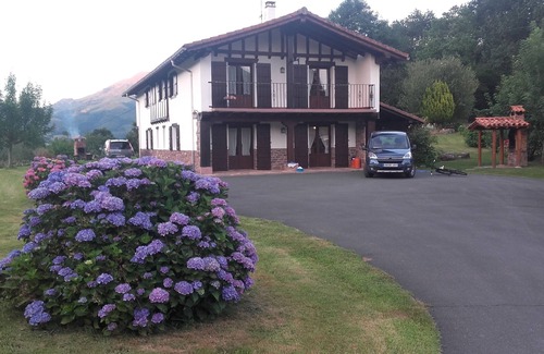 Azpilkueta Cottage | Karakotxeko Borda cottage in the middle of nature