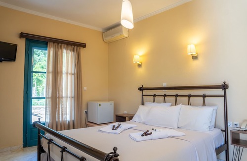 Karavostasi Hotel | Karavostasi Beach Hotel