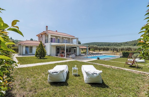 Alikias Villa | Kardous Aelia discreet luxury atmosphere for unforgettable holidays on Skopelos
