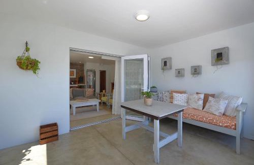Yzerfontein House | Kariza