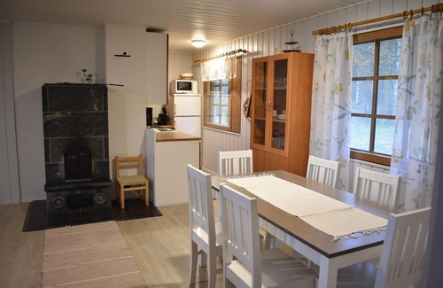 Vanhahovi Cottage | Karjalan Helmi