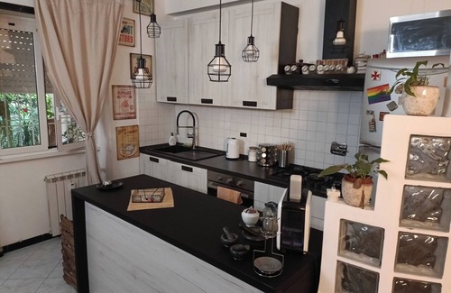 Prenestino-Centocelle Apartment | Karma House, Relax e Spiritualità