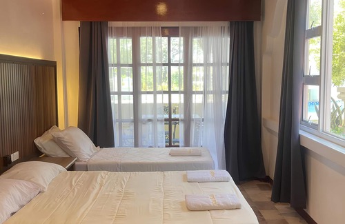 Pasuquin Hotel | Kasa Cailloux