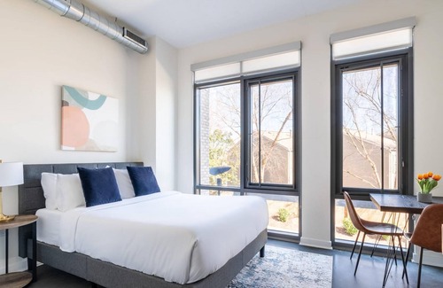 Del Ray Apartment | Kasa | Comfy Studio + Self Check-In | Alexandria
