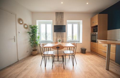 Lorette Apartment | KASA SURF - Wifi TV & Cosy