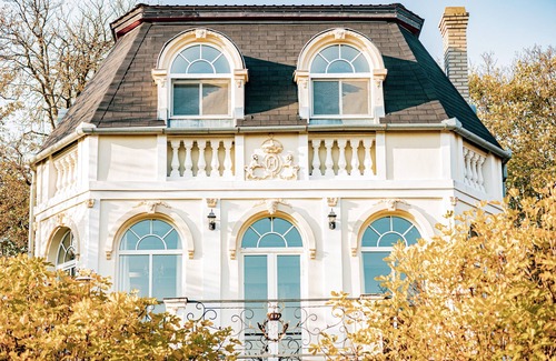 Nagykozar House | Kastello Guesthouse – Historic Charm and Modern Comfort on a Magical Estate