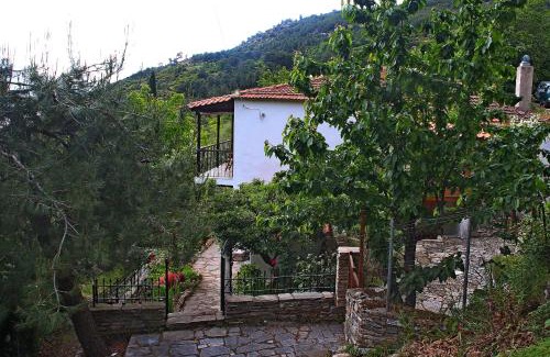 Megalos Prinos House | Katoikia me ta Pitharia