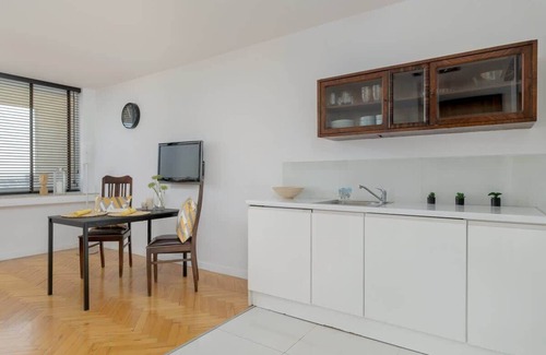 Katowice Apartment | Katowicka 65 | Spacious Studio | Balcony