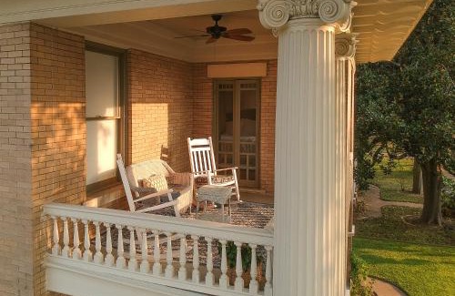 Smithville Bed & Breakfast | Katy House Bed and Breakfast