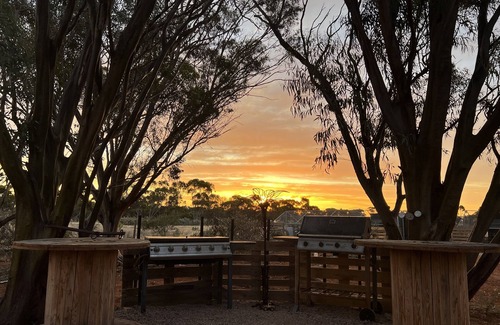 Willowie House | Katz Retreat, interactive farm stay