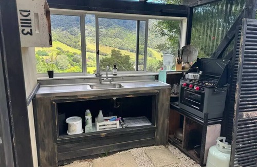 Thames Cabin | Kauaeranga Vista Tui Sunset Cabin