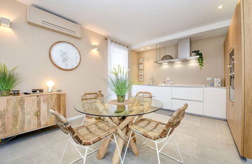 Solarolo Apartment | Kava2: luxury apartment near to the lake