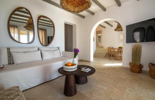 Agios Romanos Villa | KaYa Tinos Luxury Villa - Aeolus