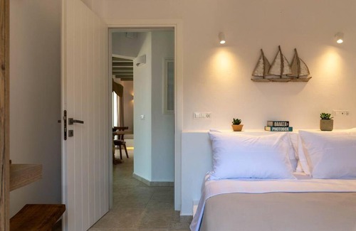 Agios Romanos Villa | KaYa Tinos Luxury Villa - Helios
