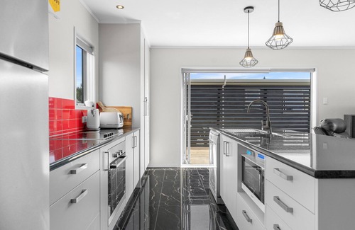 Mangawhai House | Kaya-wai - Mangawhai Holiday Home