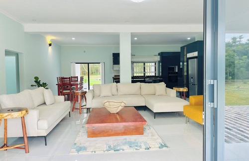Lusaka Province House | Kayezi Tranquil Stay In Peaceful Palabana