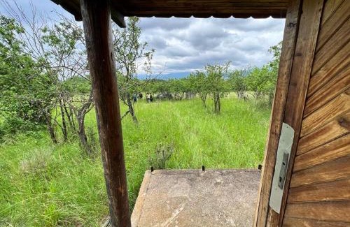 Kazanlak House | Kazanlak Cottage Shelter Country House with 1 Room and 1 Attic - No electricity, No Water, with Outhouse