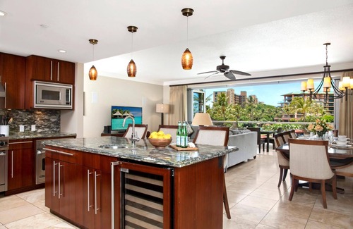 Honokowai Condo | KBM Resorts | Spacious 9-Bedroom Honua Kai Collection | Multi Unit Listing | Same Floor | Ocean Views | 3 Free Rental Cars! HKH-201/203/204