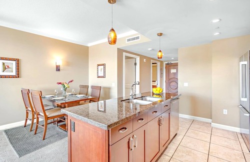 Honokowai Condo | KBM Resorts | Spacious 3-Bedroom Honua Kai Collection | Multi Unit Listing | Same Floor | Ocean Views + 2 Free Rental Cars! HKK-816/20