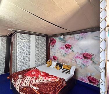 Khattalwada House | KD Homestay ganga view