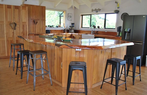 Kairuru Cabin | Kea Ridge Lodge, Epic Stargazing, views and spa pool
