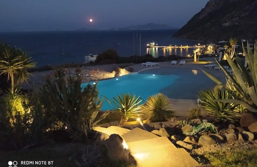 Kefalos Apartment | Kefalosbay Residence apartment floor & pool & panorama on Kefalos Bay