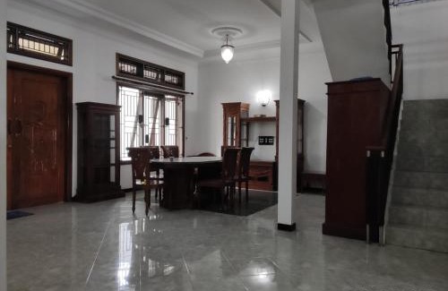 West Semarang Villa | Kelana 1 Luxury Homestay Semarang, 3 bedrooms