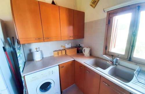 Kellaki Cottage | Kellaki Cottage - 2 bedroom with pool, sleeps 6