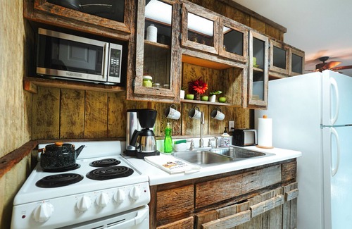 Springfield Apartment | Kelly's Jubilee Springfield, TN