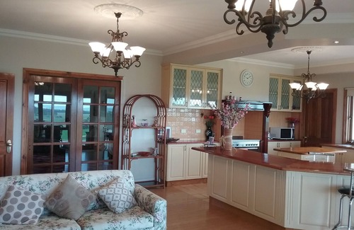 Gerangamete Apartment | Kellys Roomstay Bedroom 1