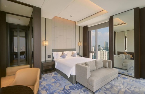 Yuexiu Hotel | Kempinski Residences Guangzhou - Free shuttle between hotel and Exhibition Center during Canton Fair & Exhibitor registration Counter