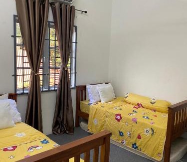 Ayer Molek House | Kencana L&K Homestay