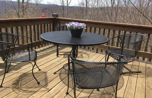 Friendsville House | Kendall Retreat @ Deep Creek Lake